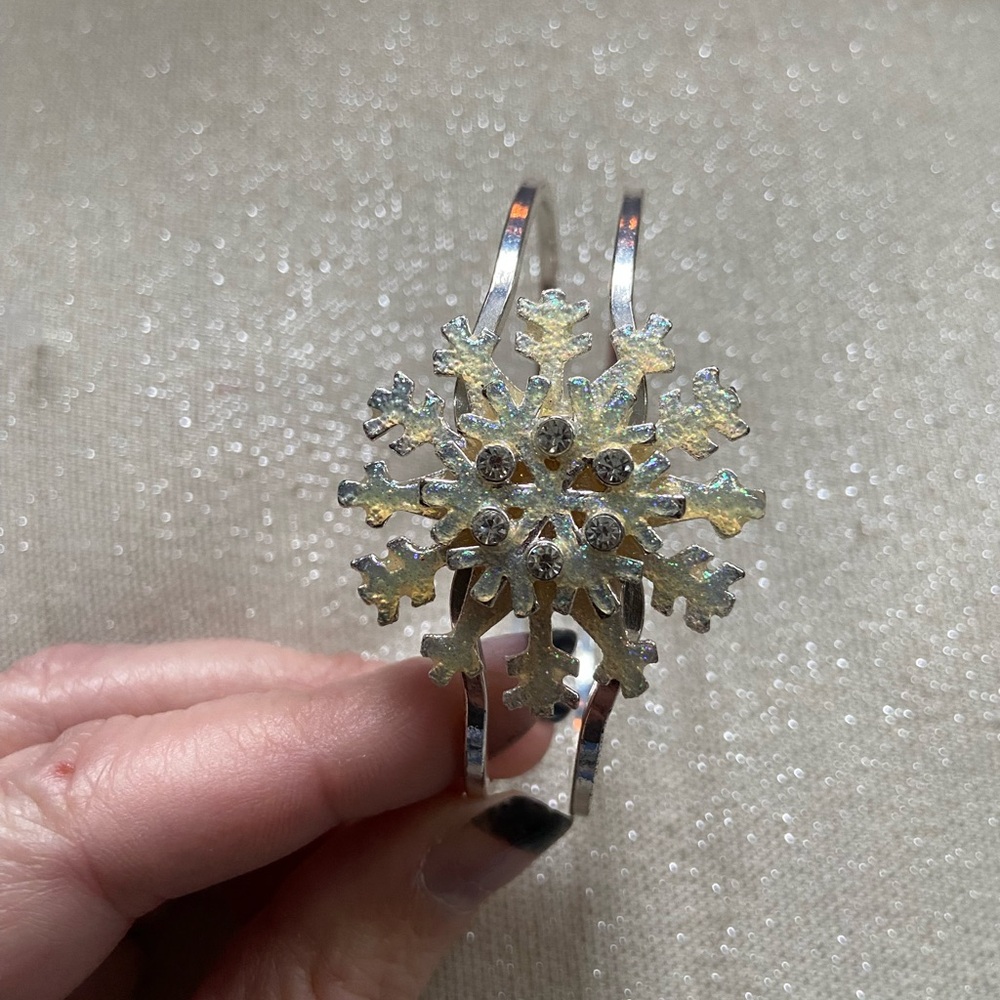 Snowflake Hinged Bangle.  Silver Tone and Sparkling Snowflake
